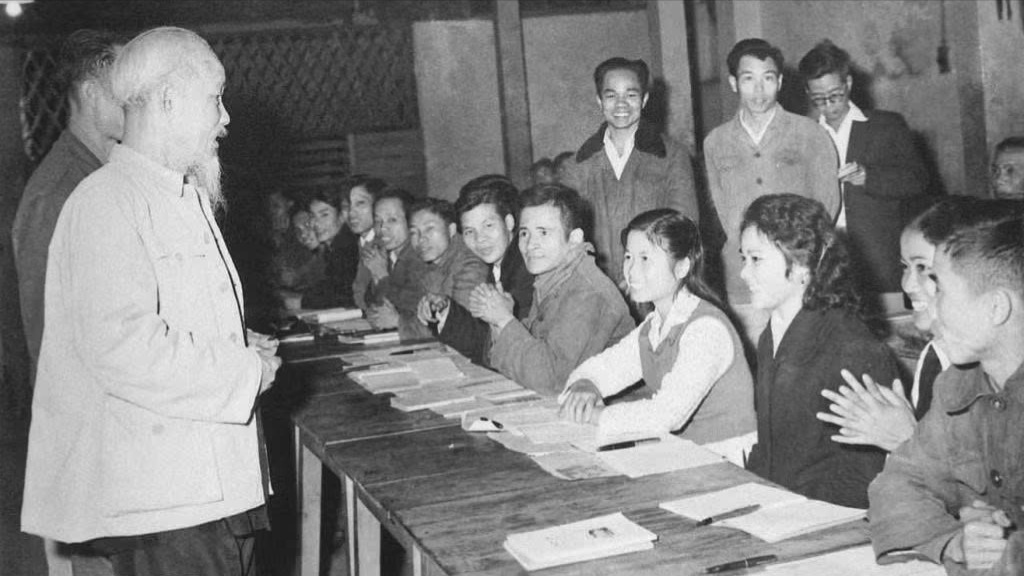 Tư tưởng Hồ Chí Minh soi sáng hành trình phát triển đất nước