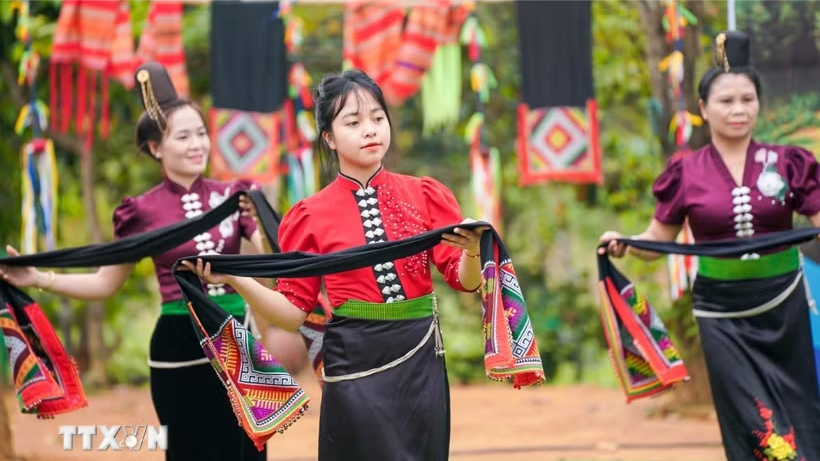 Giao bổ sung kế hoạch đầu tư công vốn ngân sách trung ương cho các bộ, địa phương thực hiện 2 chương trình mục tiêu quốc gia