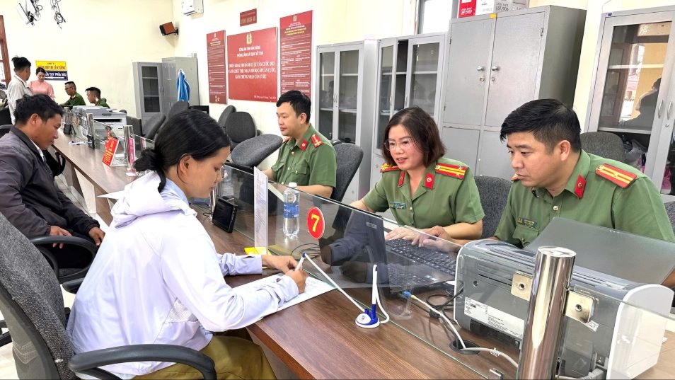 Cơ sở dữ liệu lý lịch tư pháp bao gồm 3 nhóm thông tin