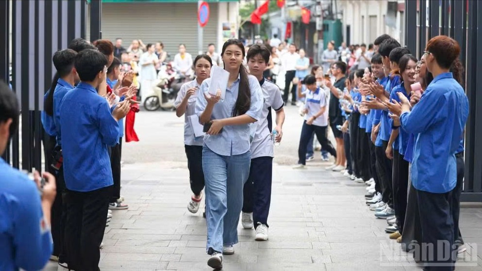Công bố điểm thi tốt nghiệp trung học phổ thông năm 2026 lúc 8 giờ ngày 1/7