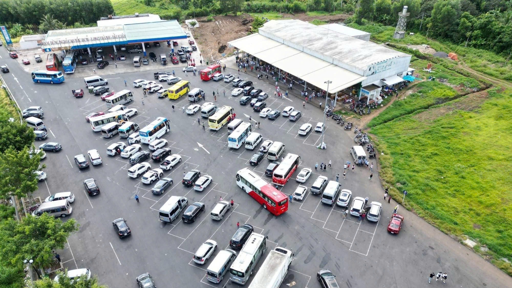 Xử lý dứt điểm vướng mắc xây dựng các trạm dừng nghỉ cao tốc Bắc - Nam phía Đông