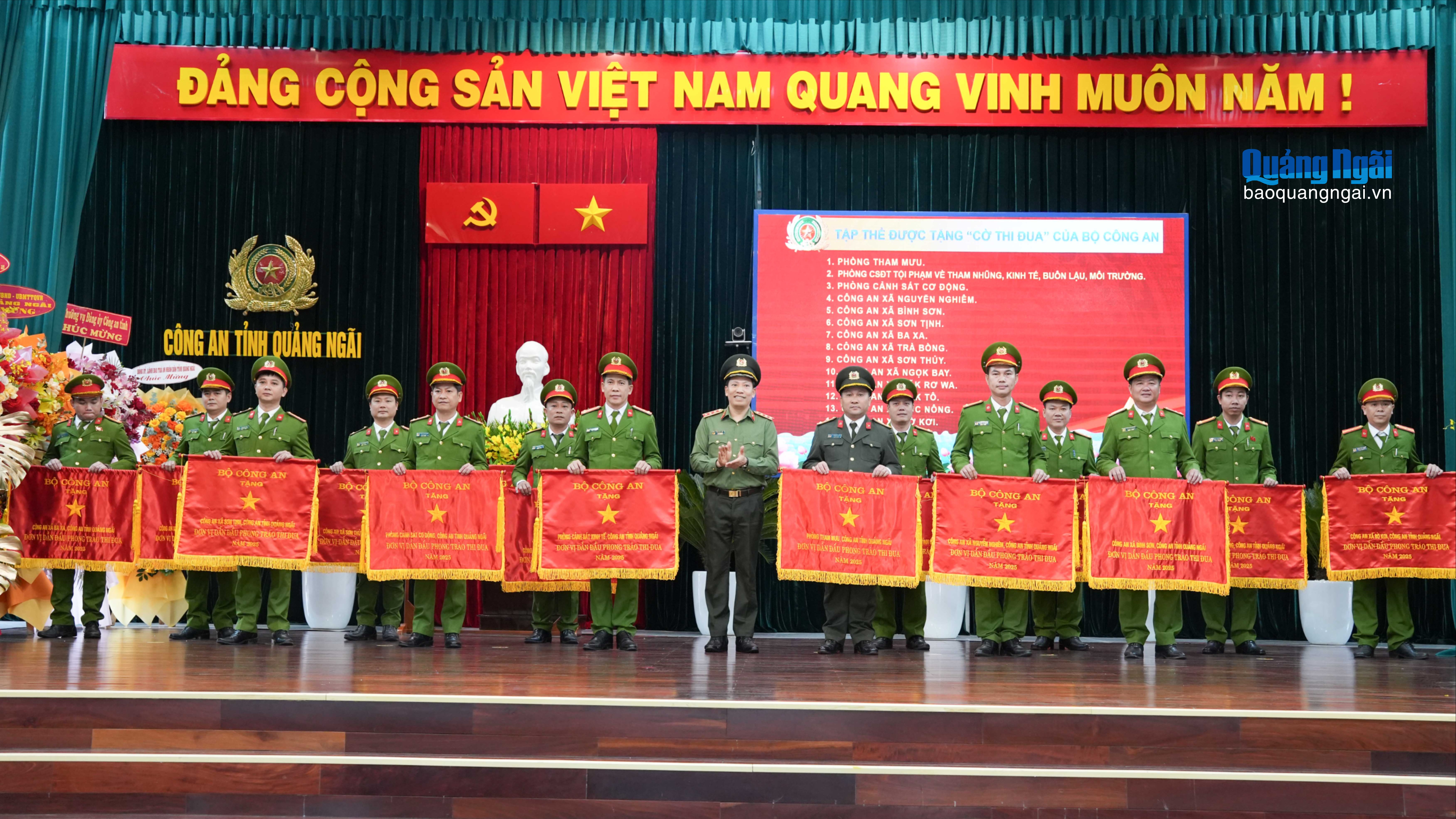 Chủ động bảo đảm an ninh, thúc đẩy phát triển kinh tế, xã hội