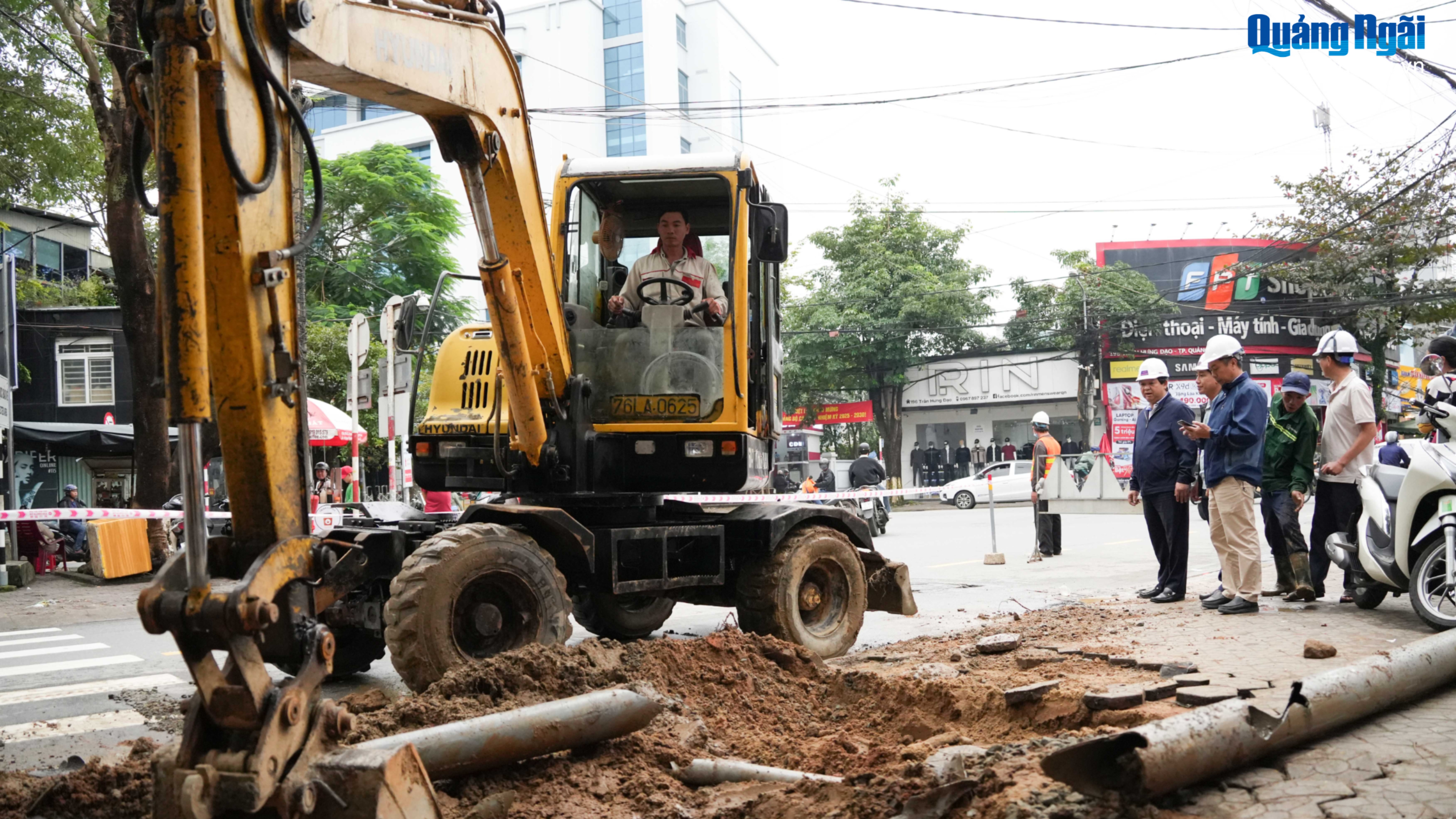 Khẩn trương mở rộng nút giao thông ngã 5 cũ