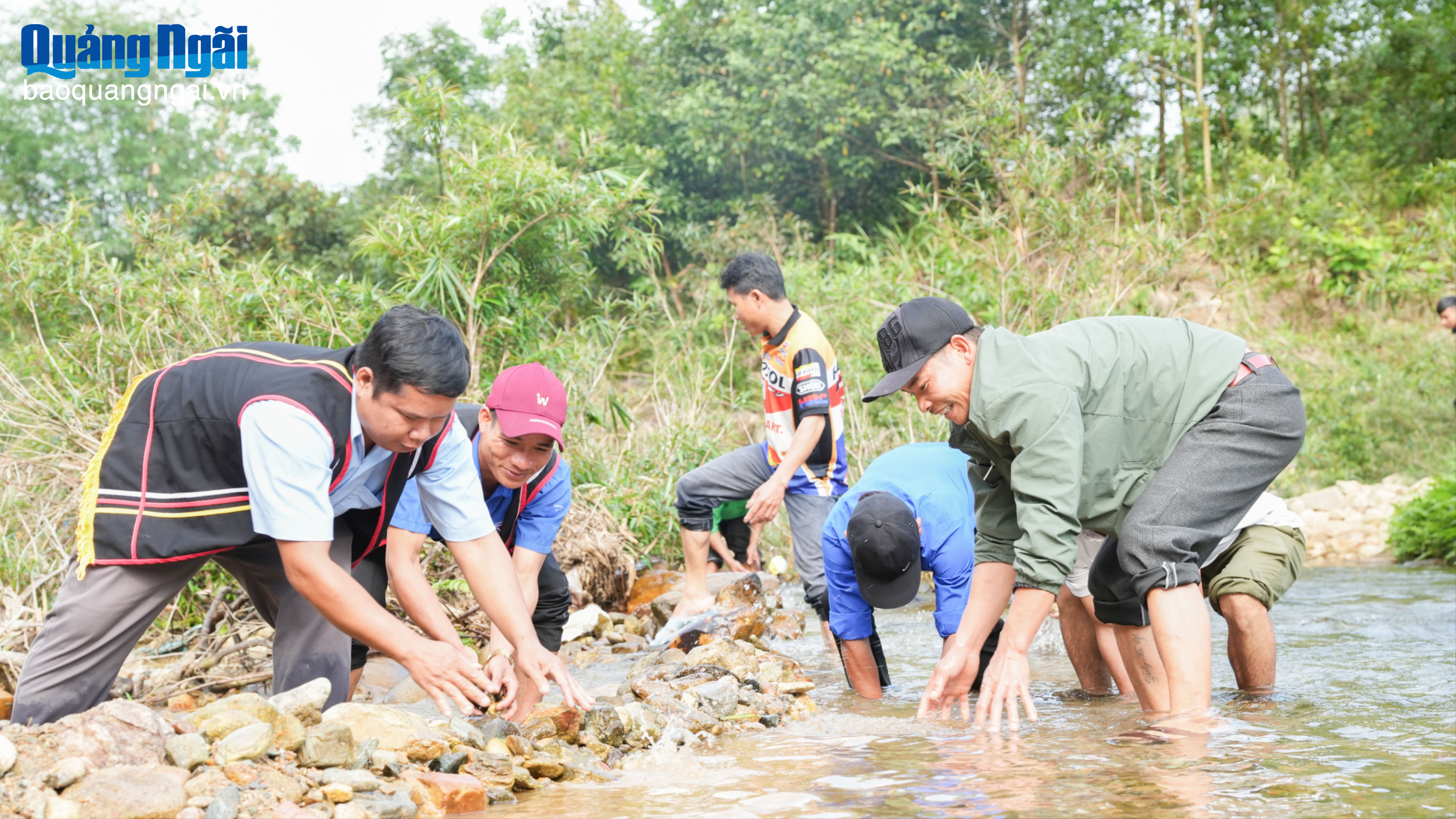 Phong tục đầu xuân độc đáo của người Cor