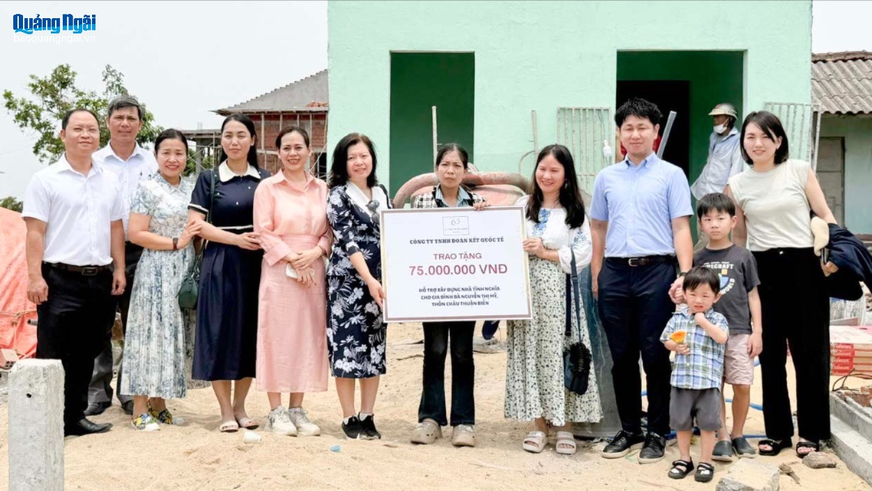Hỗ trợ 150 triệu đồng xây dựng nhà đại đoàn kết tại xã Đông Sơn