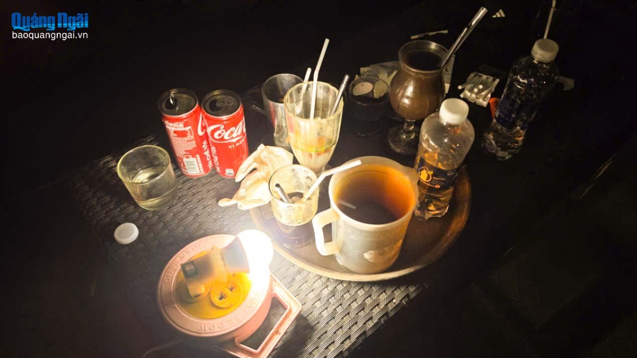 Bắt quả tang năm đối tượng sử dụng ma túy trong quán cà phê