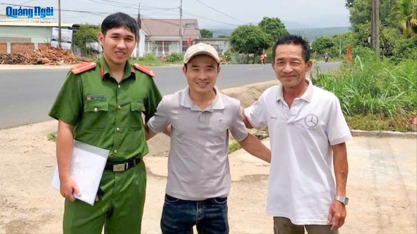 Đoàn tụ gia đình sau hàng chục năm mất liên lạc