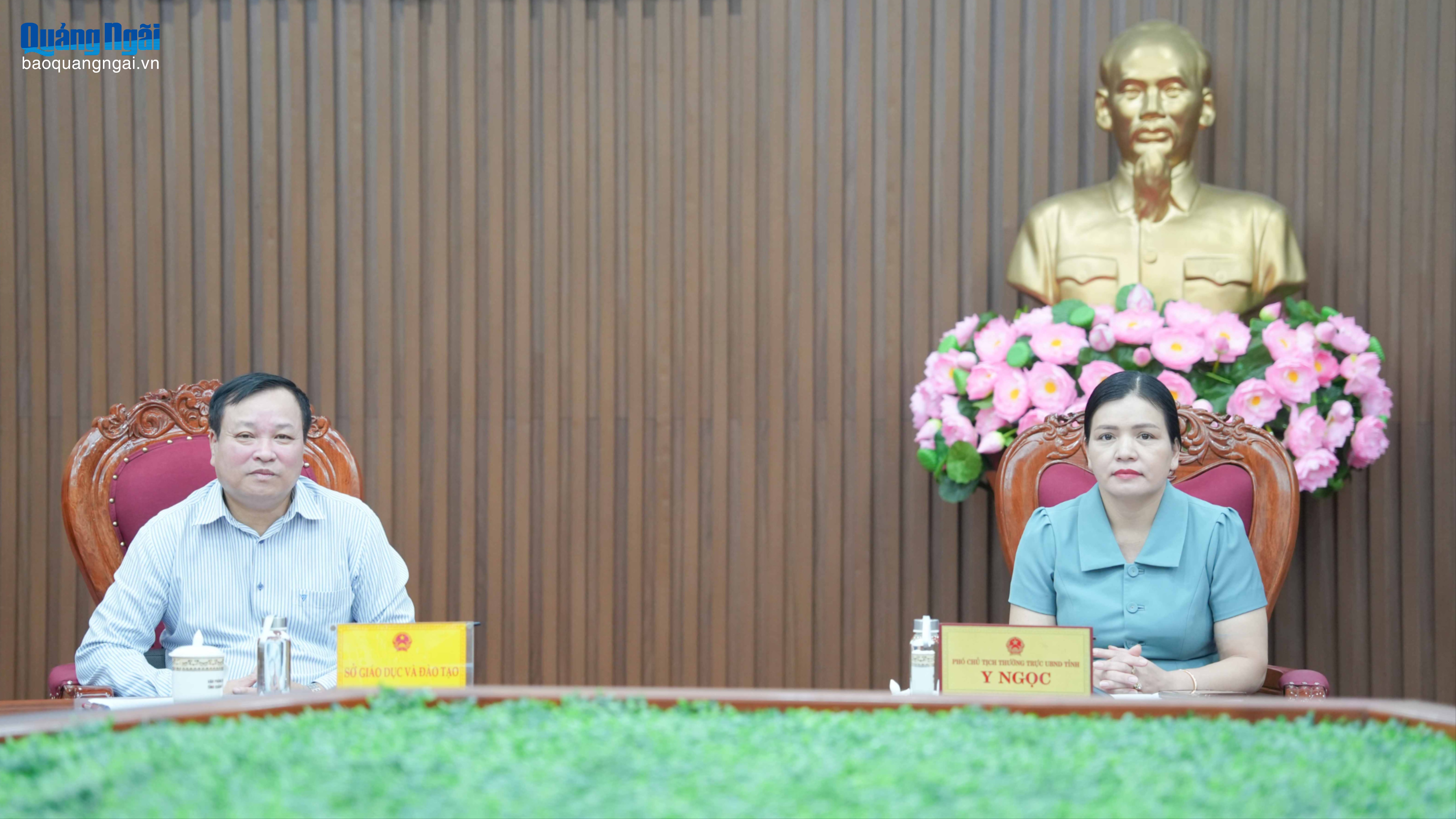 Không lùi tiến độ xây dựng trường học ở các xã biên giới