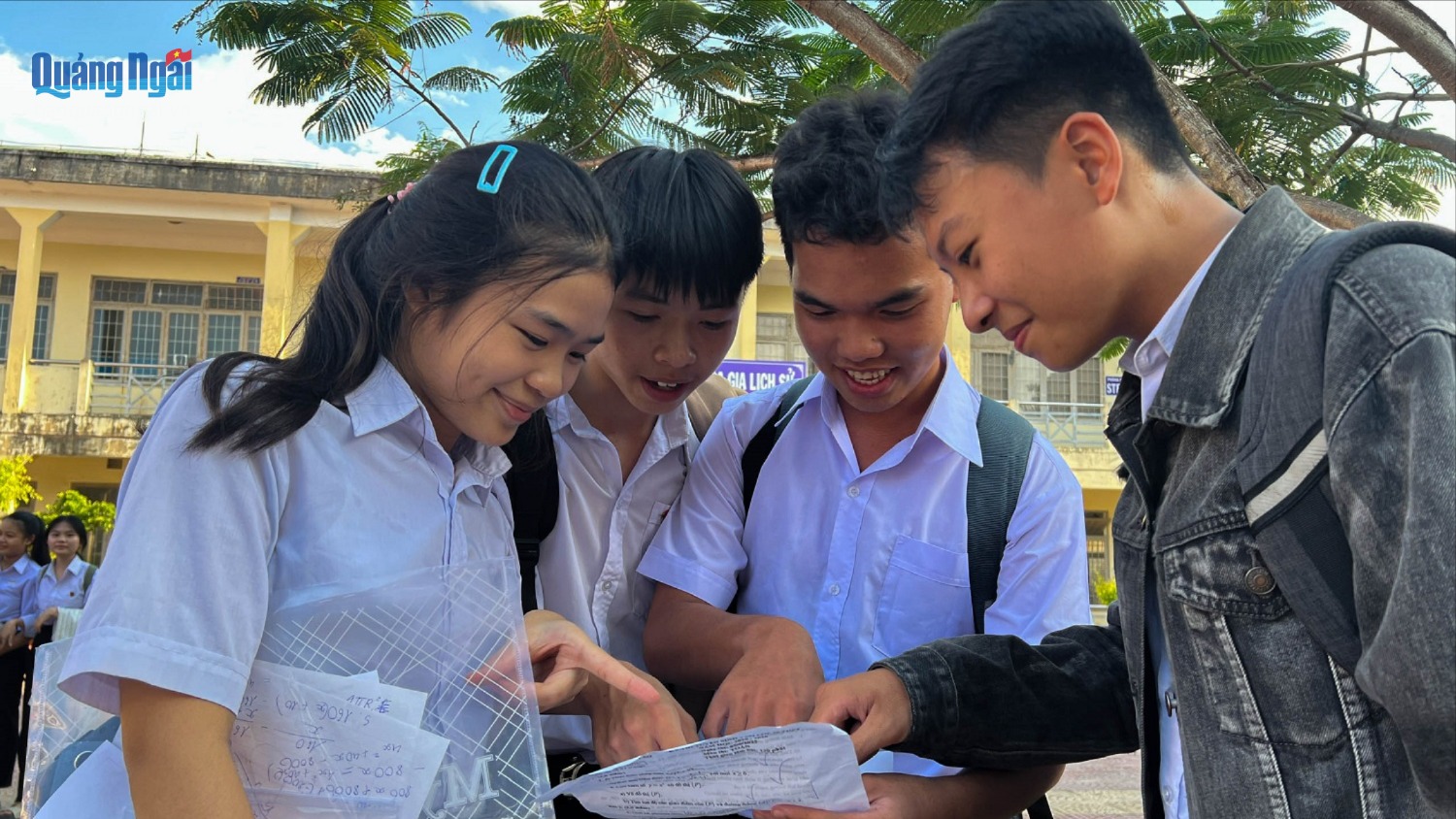 Đáp án tham khảo môn Toán Kỳ thi tuyển sinh vào lớp 10