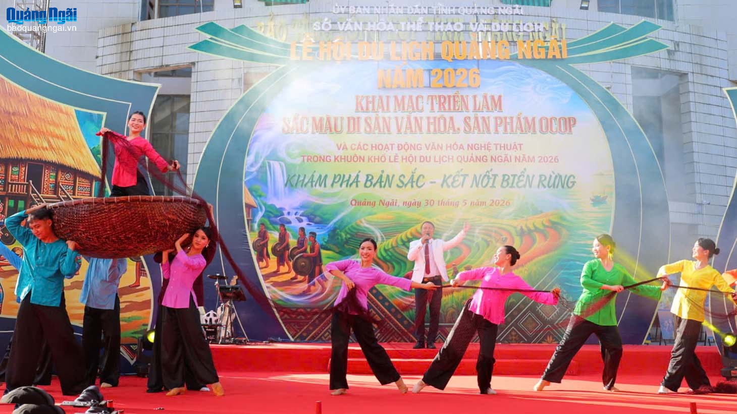 Khai mạc triển lãm sắc màu di sản văn hóa, sản phẩm OCOP