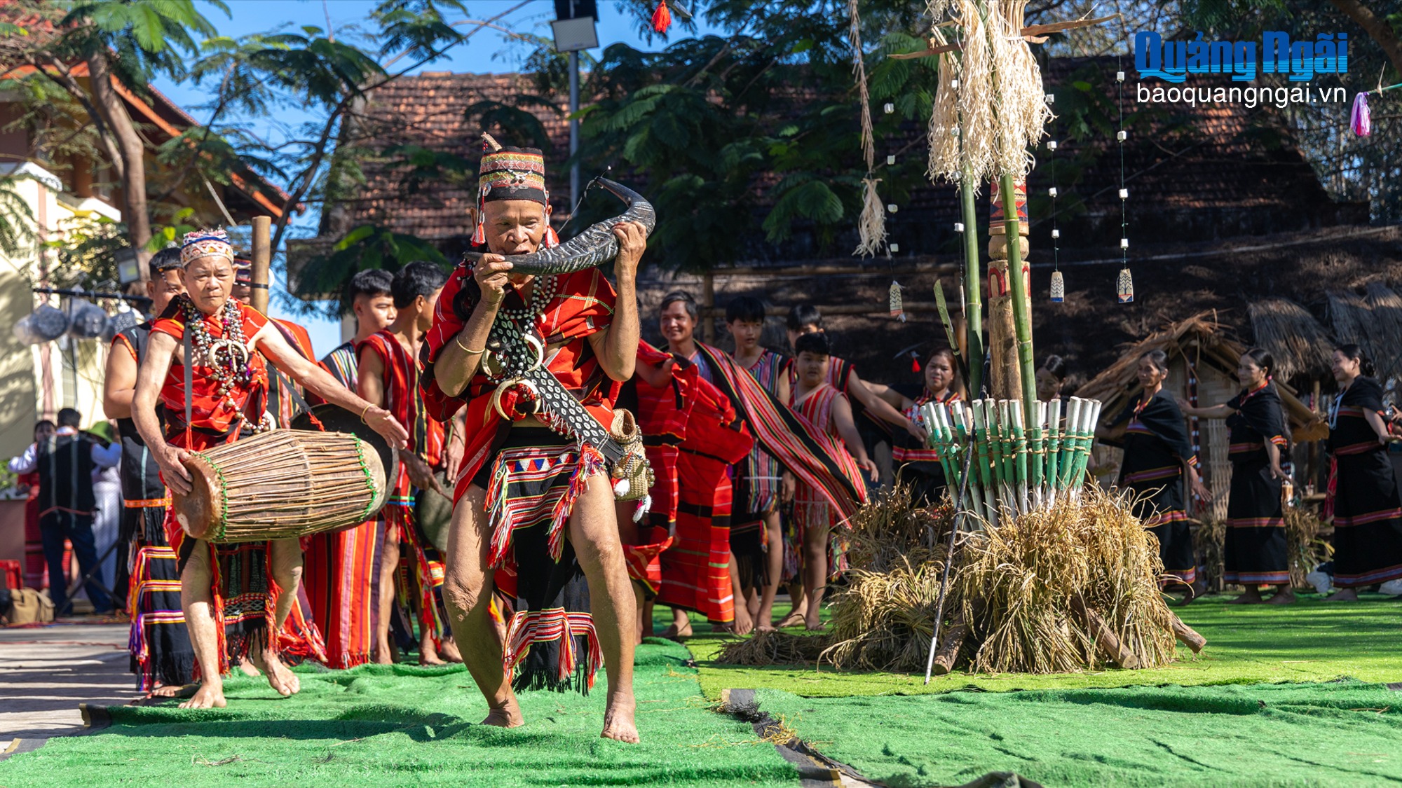 Phục dựng Lễ mừng lúa mới truyền thống của người Gié Triêng