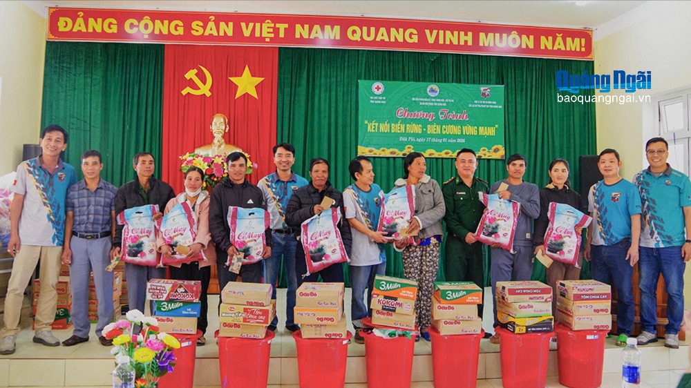 Chung tay kết nối biển rừng, lan tỏa nghĩa tình nơi biên cương