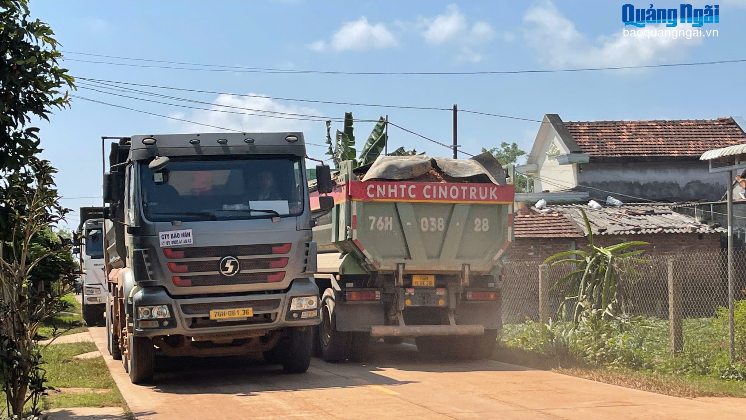 Bất an giao thông trên tuyến ĐT 627B vì xe tải hoạt động dày đặc