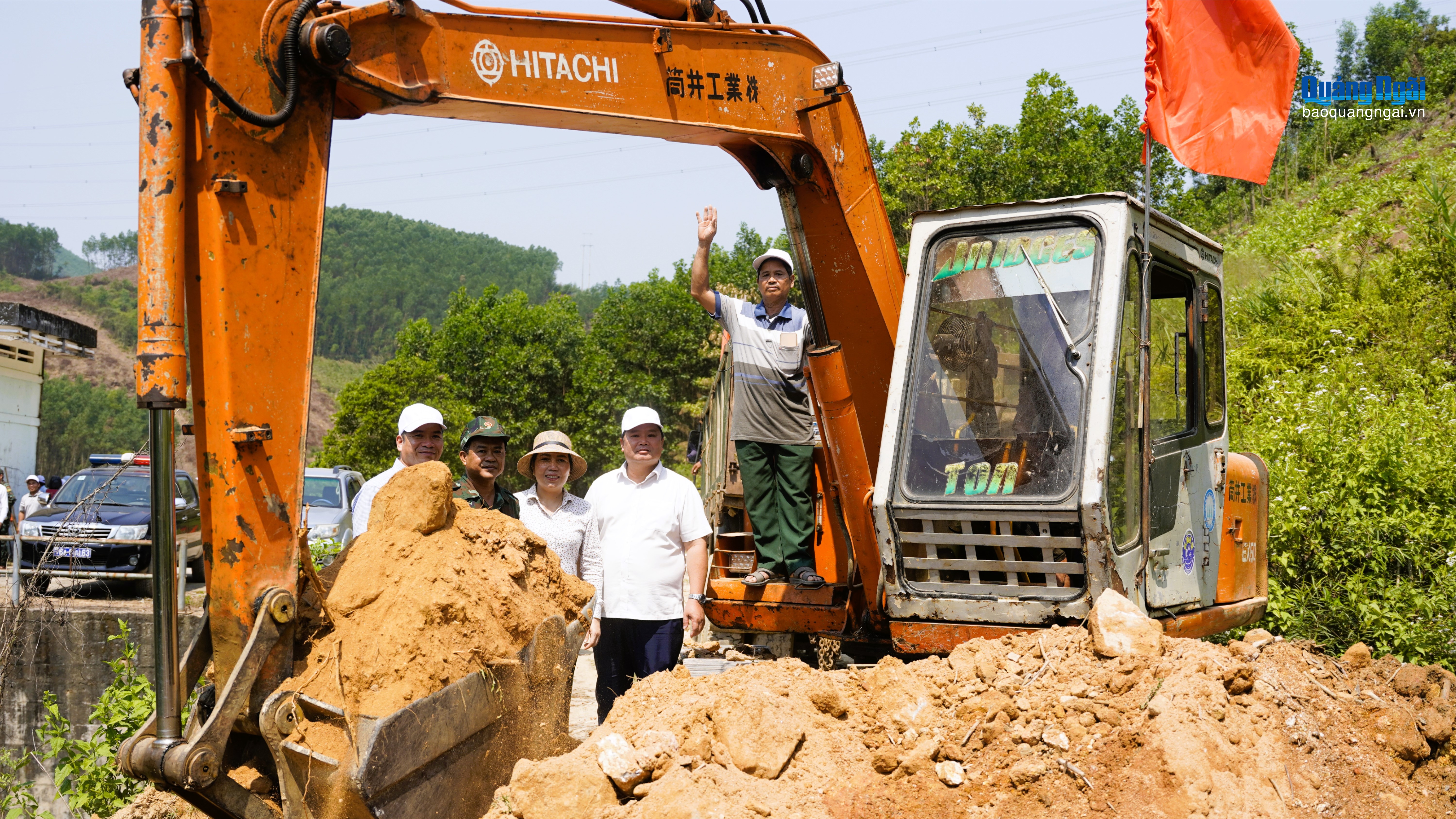Khởi công xây dựng tuyến đường Làng Ghè - Đập Prin