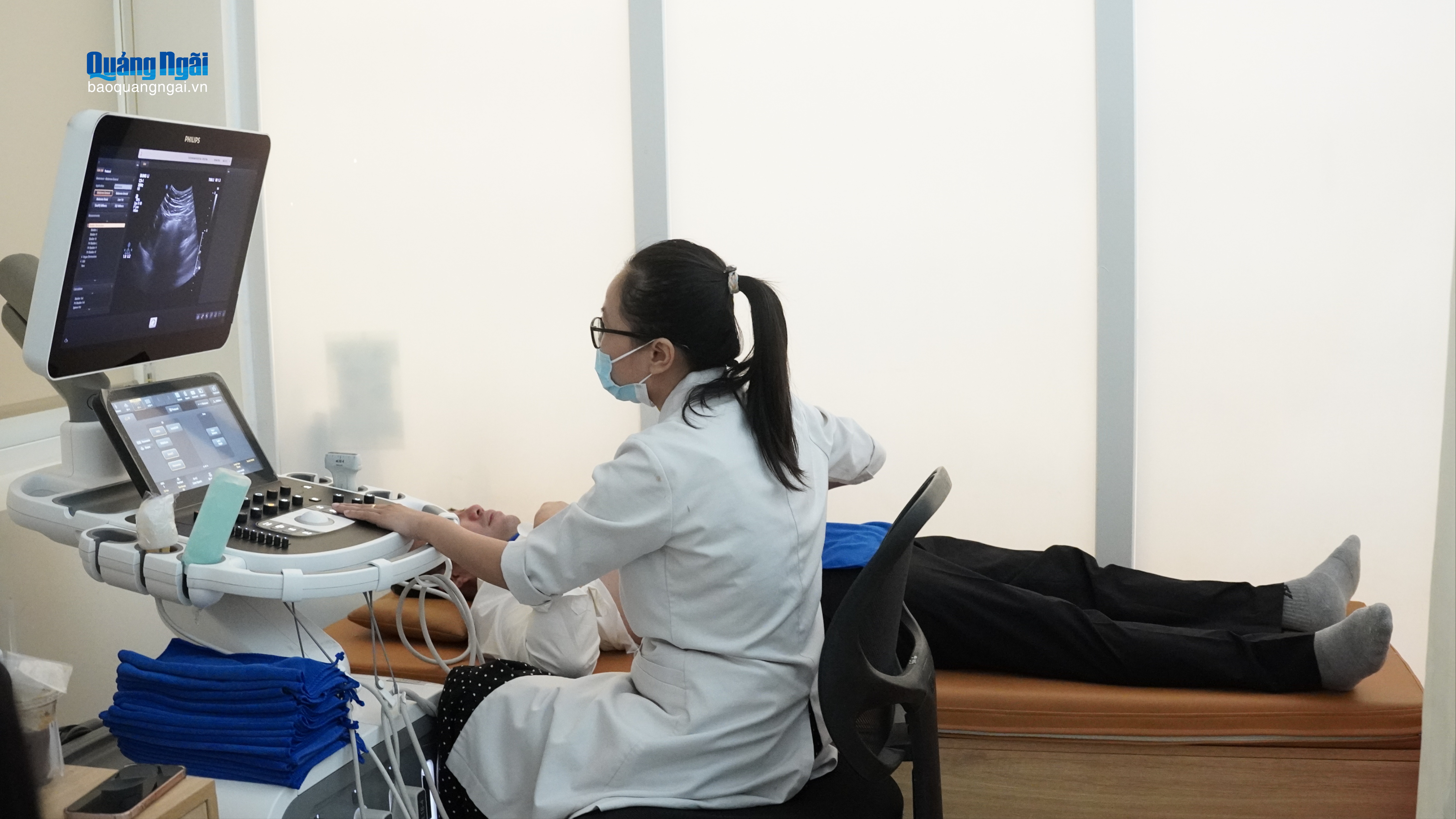 Khám sức khỏe cho Đoàn công tác Tỉnh đoàn Khammouane