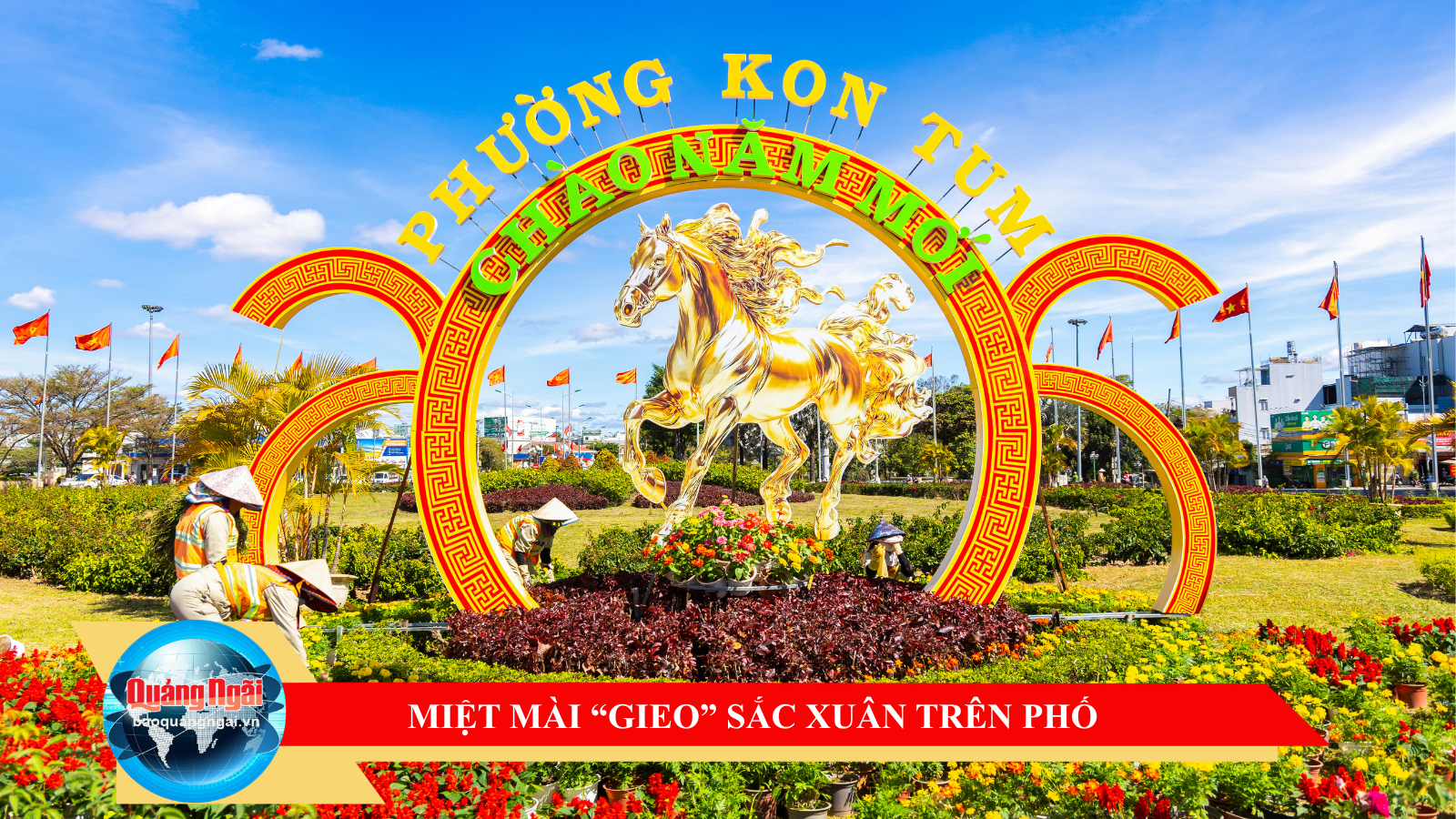 [Video]. Miệt mài gieo sắc xuân trên phố