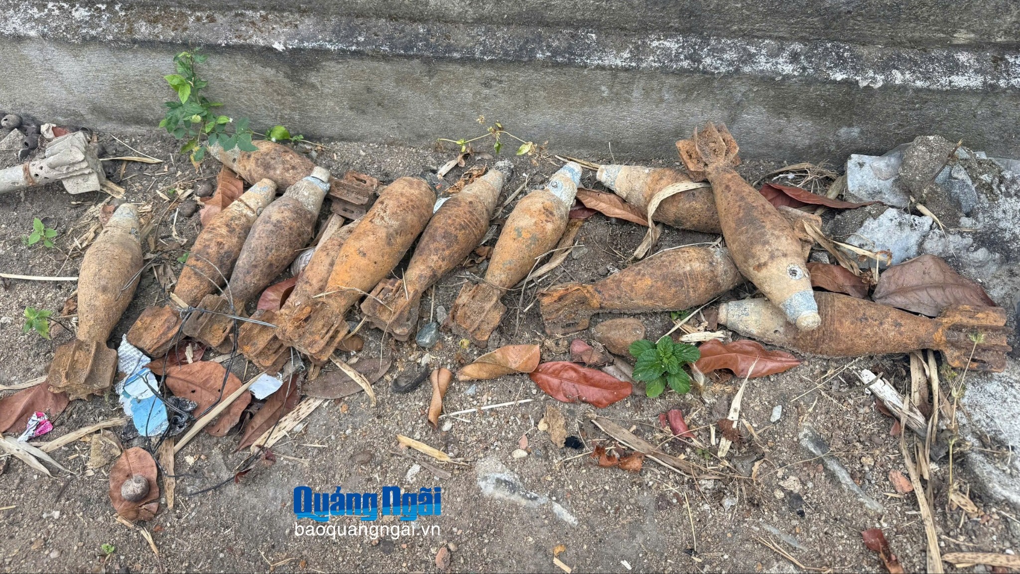 Tiếp nhận, xử lý 13 quả đạn cối còn sót lại sau chiến tranh