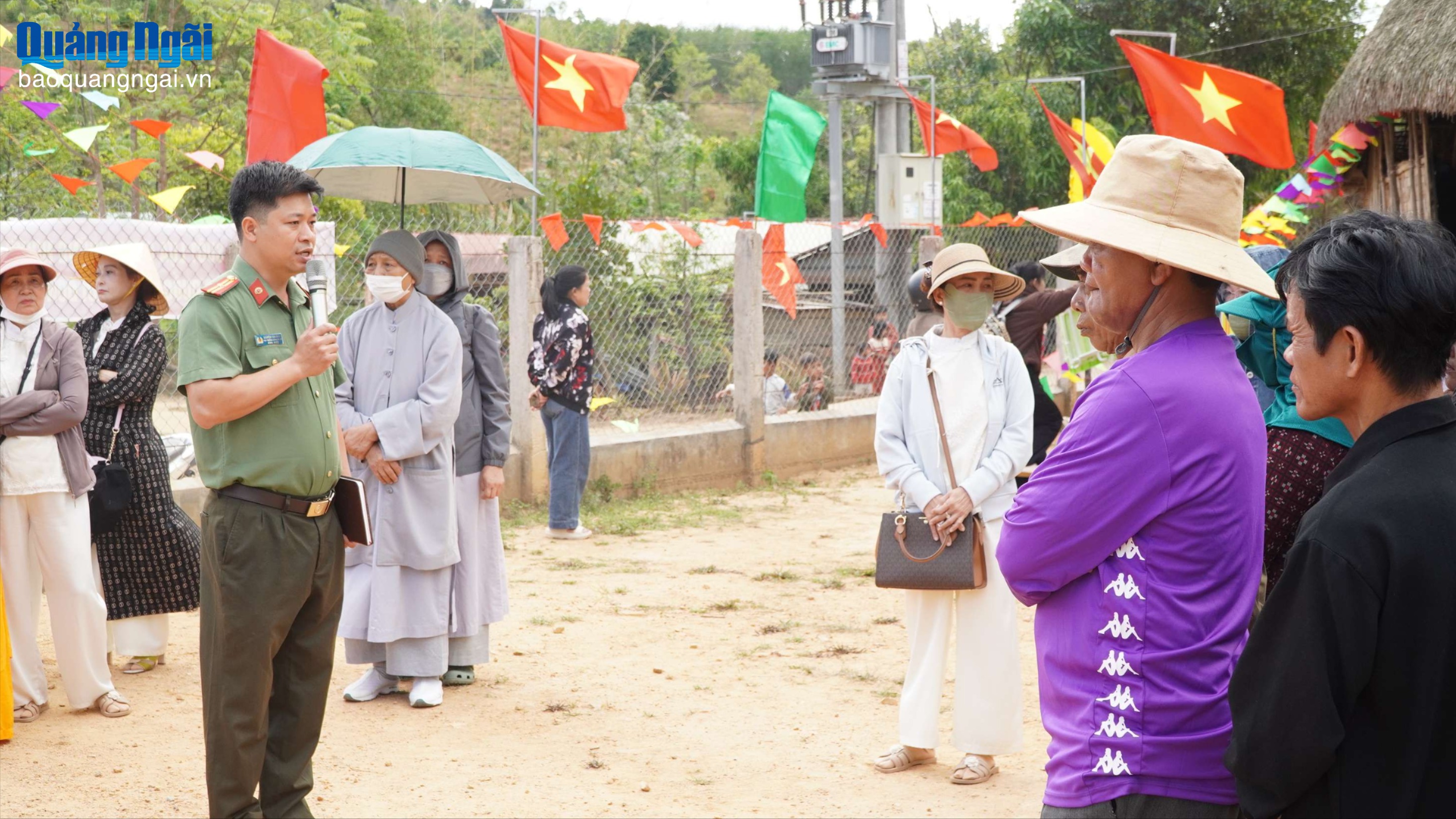 Linh hoạt trong tuyên truyền bầu cử ở Đăk Pxi