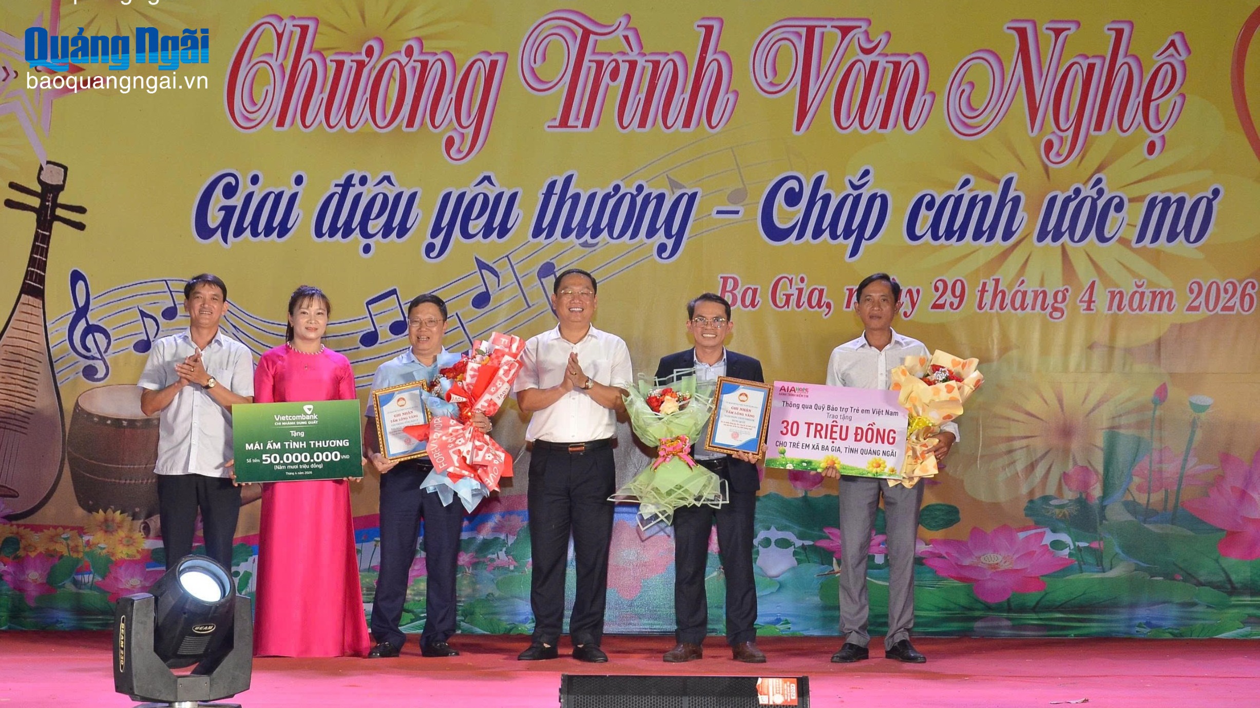 Chương trình “Giai điệu yêu thương - Chắp cánh ước mơ” tại xã Ba Gia