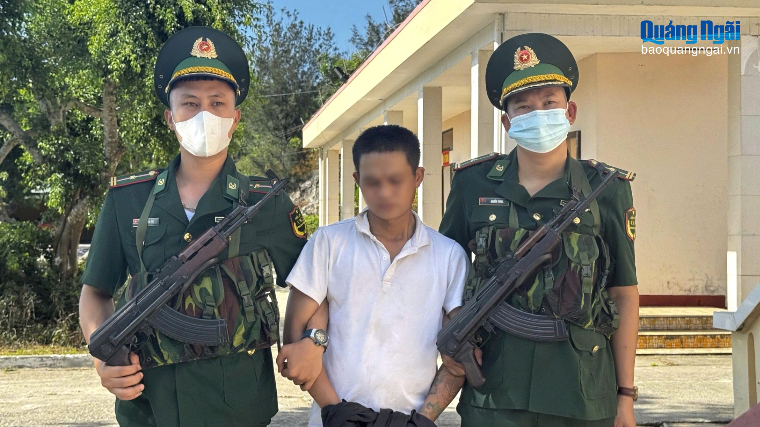 Bắt quả tang đối tượng tàng trữ trái phép chất ma túy