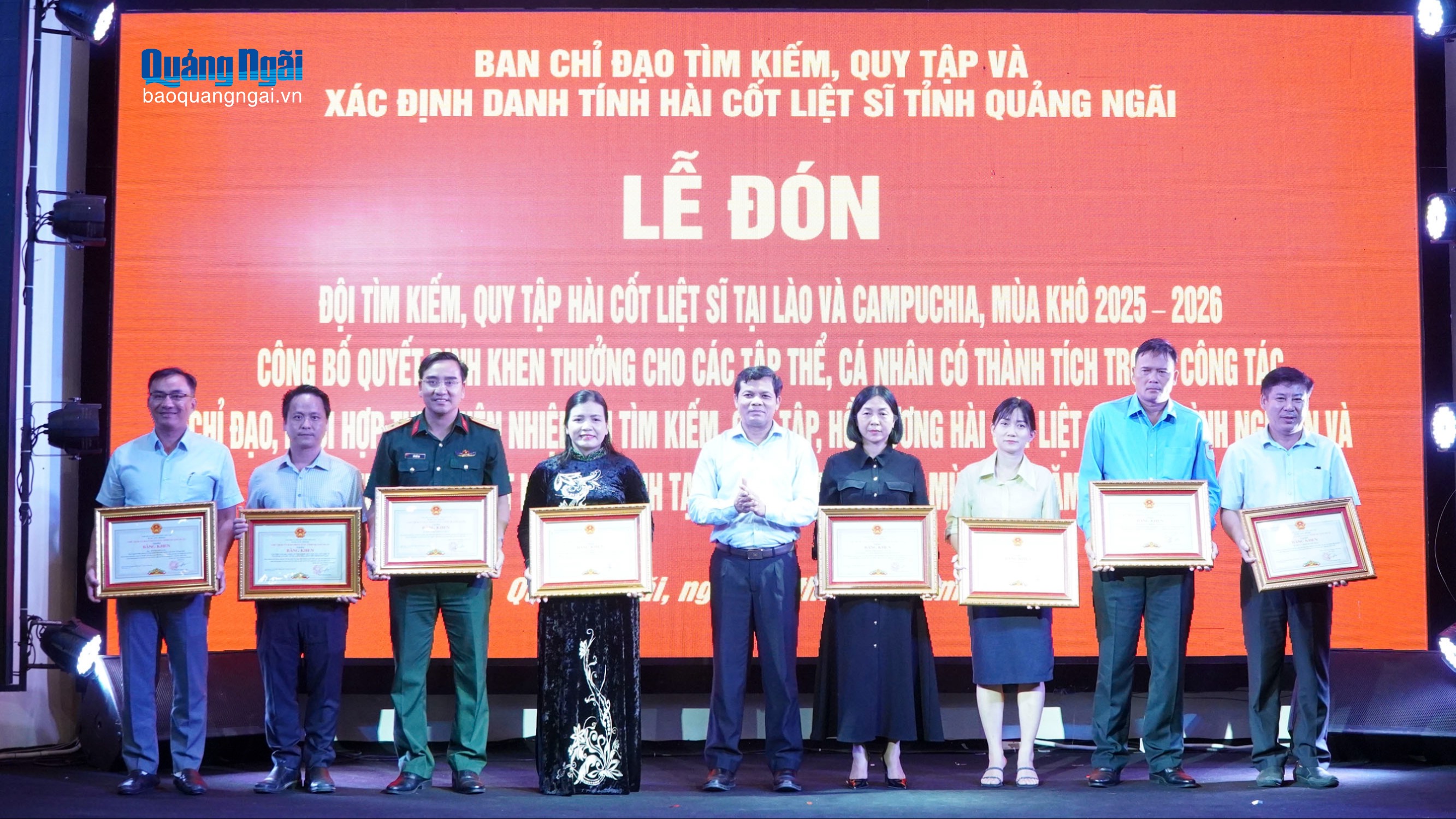 Đón Đội K53 hoàn thành nhiệm vụ tìm kiếm, quy tập hài cốt liệt sĩ về nước