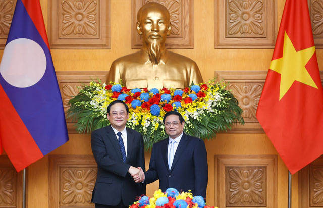 Việt Nam-Lào tăng cường kết nối hai nền kinh tế, thúc đẩy các dự án hợp tác trọng điểm