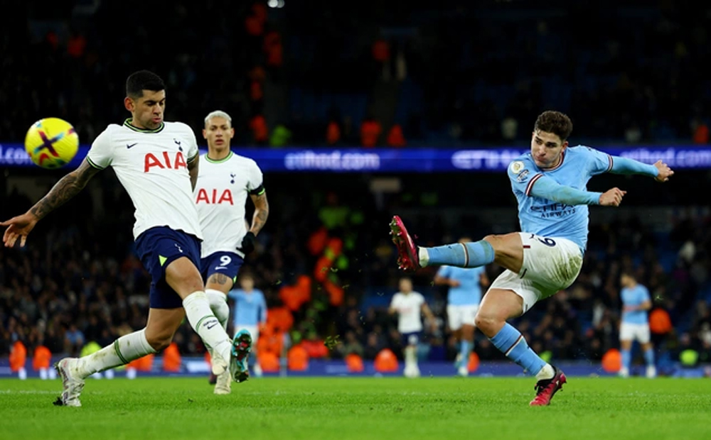 Bốc thăm vòng 4 FA Cup: Man City đại chiến Tottenham, Man Utd và Liverpool dễ thở