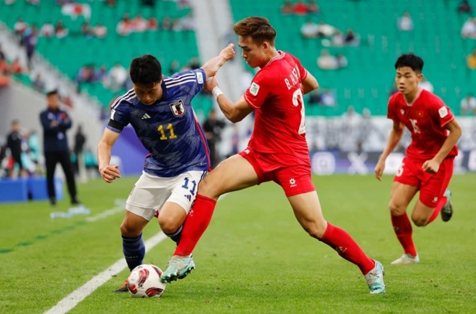 Đội tuyển Việt Nam thua 2-4 trước Nhật Bản dù rất nỗ lực