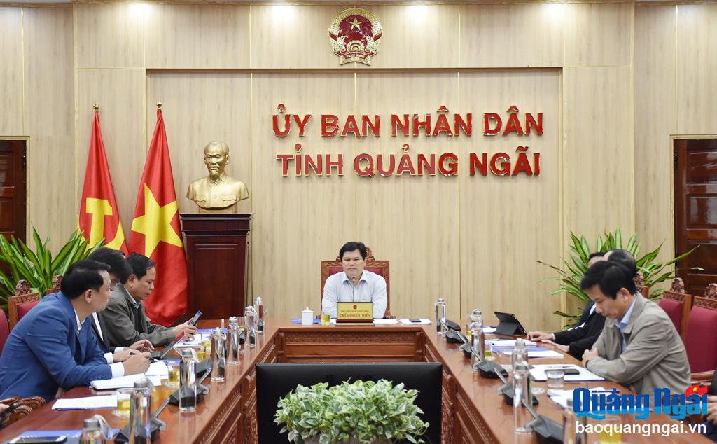 Đảm bảo cung cấp điện và vệ sinh môi trường dịp Tết