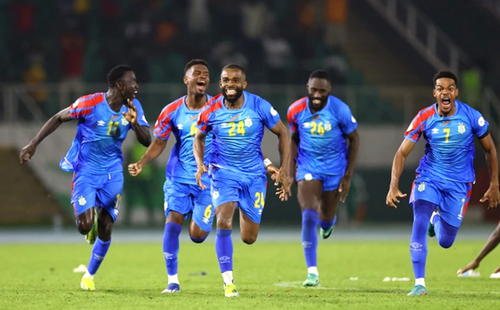 Thua sốc loạt luân lưu 11 m, á quân Ai Cập đau buồn rời Cúp châu Phi