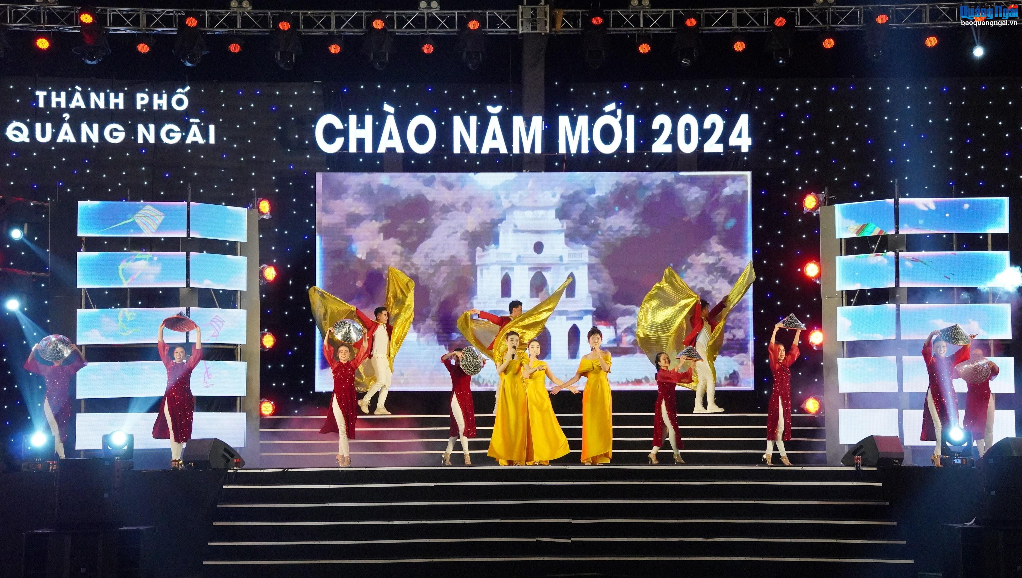 Thành phố Quảng Ngãi chào năm mới với chương trình nghệ thuật đặc sắc