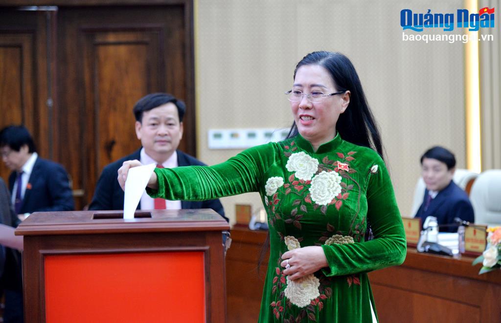 Kỳ họp thứ 21 HĐND tỉnh thông qua nhiều nội dung quan trọng