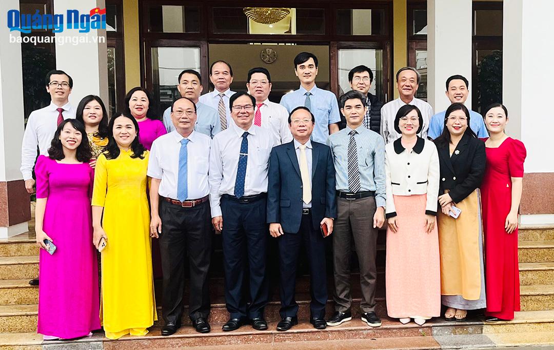 Sinh hoạt chuyên đề “Giữ trọn lời thề đảng viên”