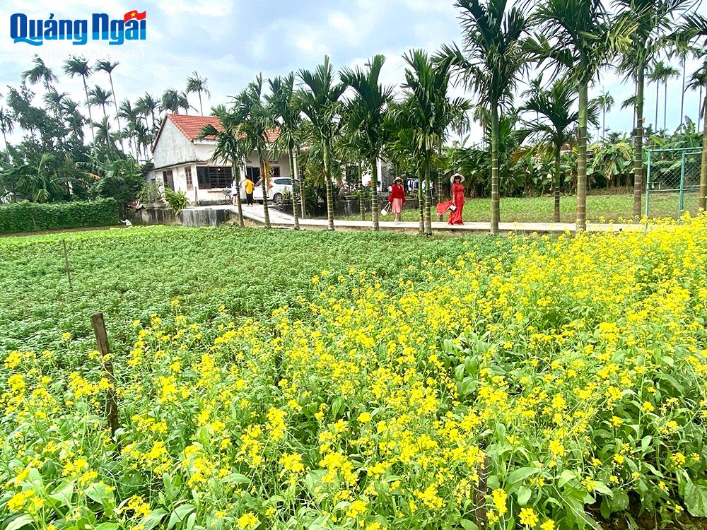 Ngôi làng ở bên sông