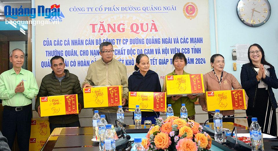 Chăm lo Tết cho nạn nhân chất độc da cam