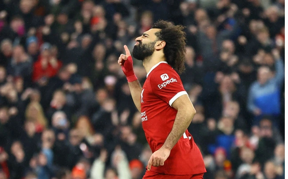 Salah tỏa sáng, Liverpool xây chắc ngôi đầu Ngoại hạng Anh