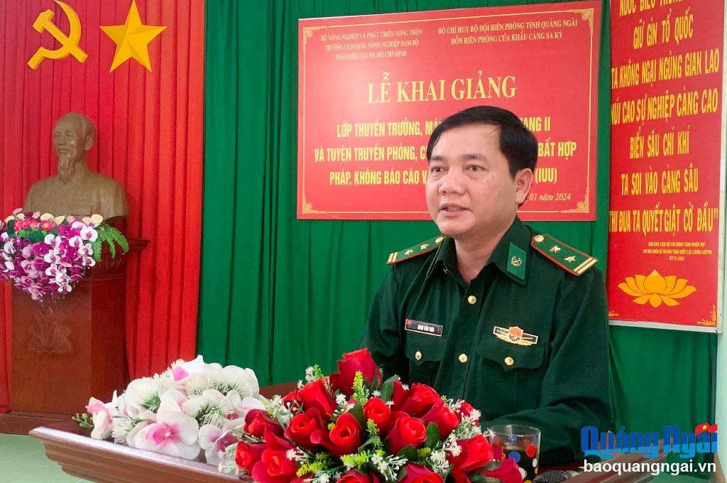 Tuyên truyền ngư dân khai thác hải sản đúng quy định