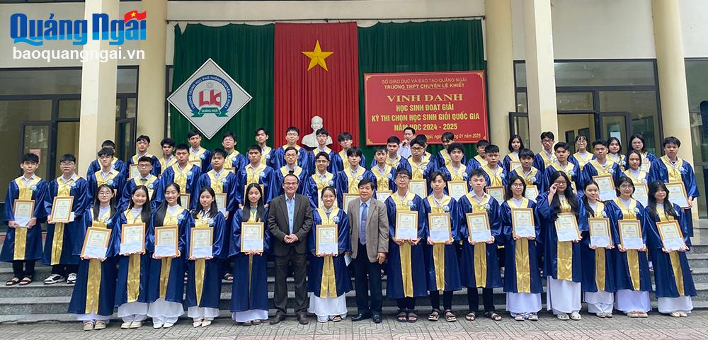 Vinh danh học sinh đoạt giải Kỳ thi chọn học sinh giỏi quốc gia THPT