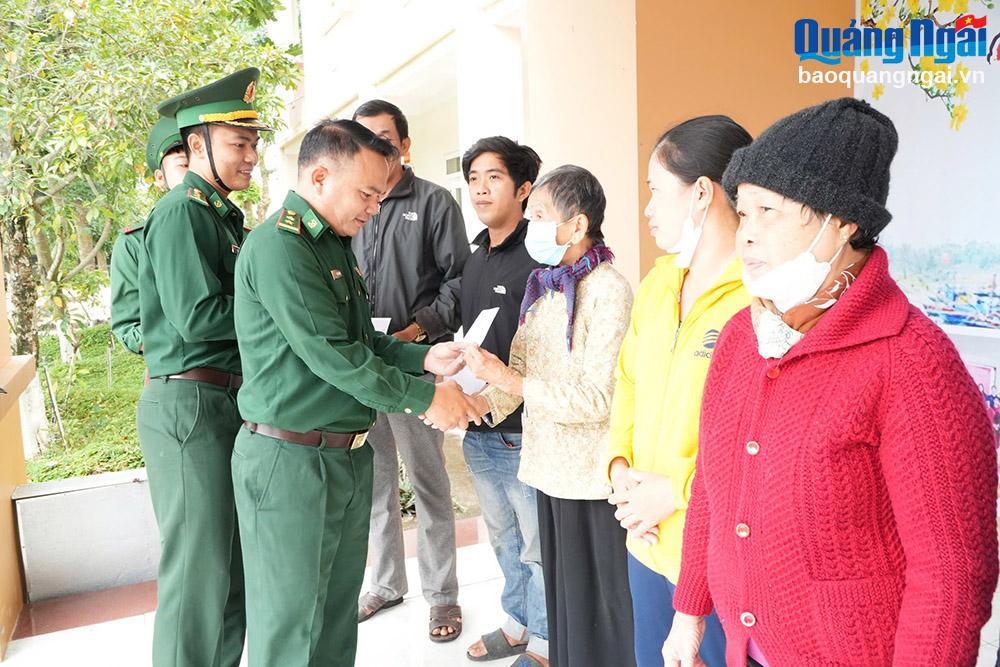 Lan tỏa yêu thương