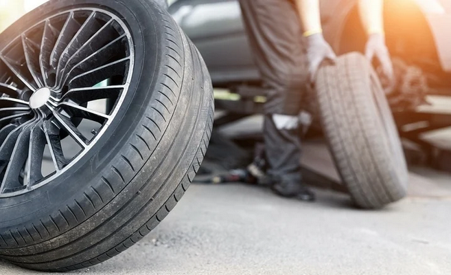 Vì sao phải đảo lốp ô tô định kỳ?