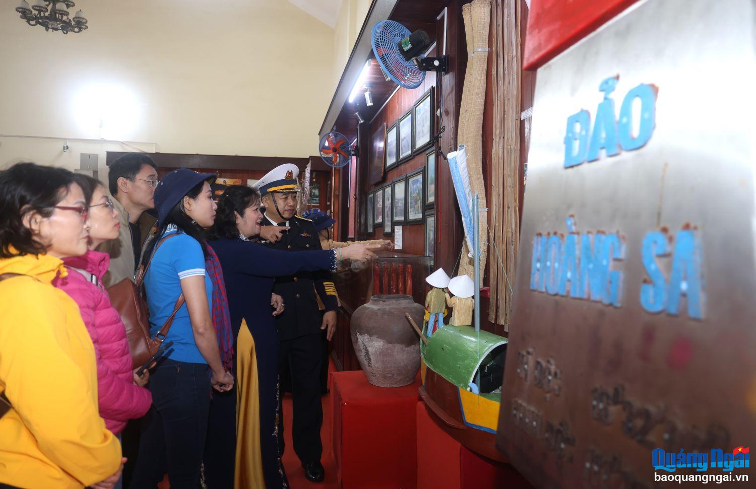 Tưởng nhớ, tri ân công lao của đội hùng binh Hoàng Sa