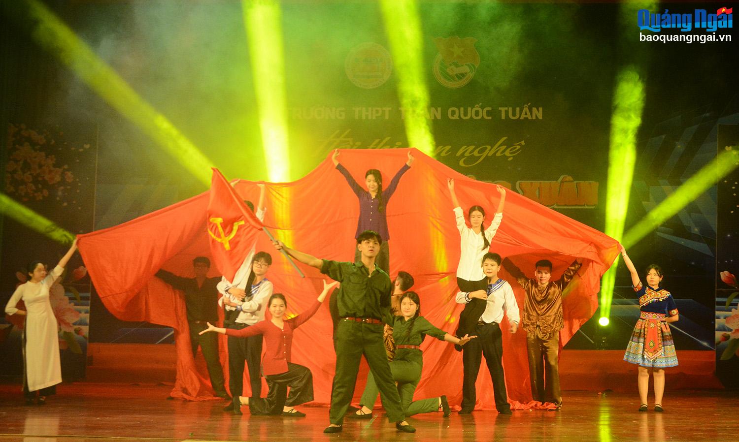 Trường THPT Trần Quốc Tuấn tổ chức Hội thi văn nghệ “Mừng Đảng mừng Xuân”