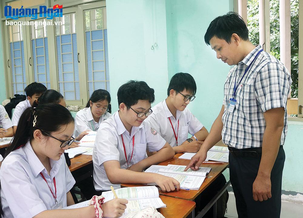 Kỳ thi tốt nghiệp THPT năm 2025: Chuẩn bị sớm để đạt kết quả tốt 