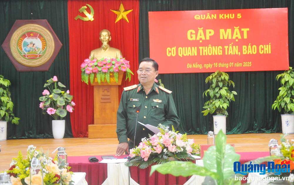 Quân khu 5: Gặp mặt các cơ quan thông tấn, báo chí
