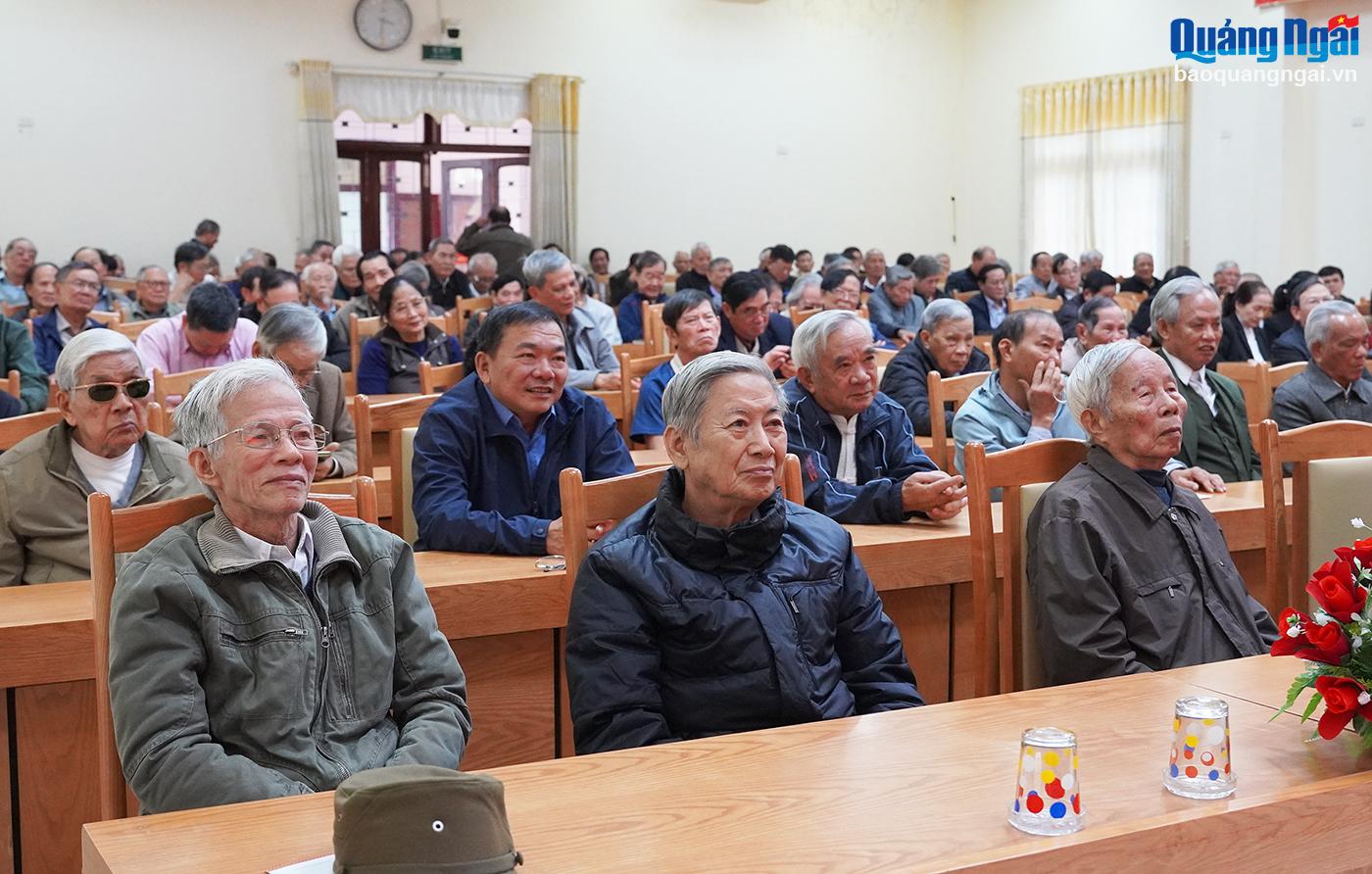 Gặp mặt hội viên Câu lạc bộ Lê Trung Đình nhân dịp tết Nguyên đán Ất Tỵ