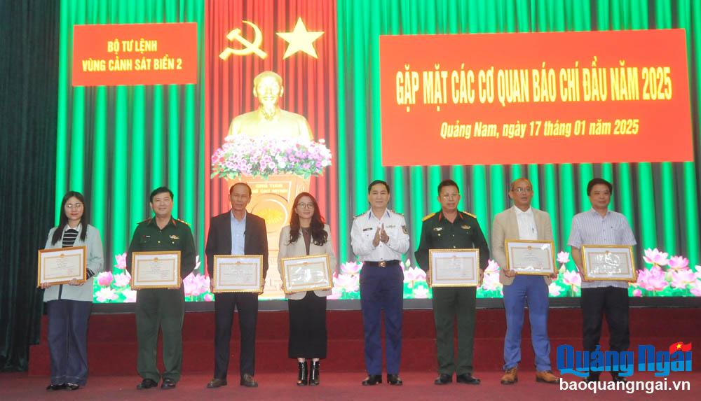 Báo chí góp phần lan tỏa hình ảnh đẹp về lực lượng Cảnh sát biển