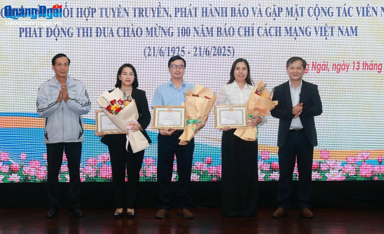 Tổng kết công tác phối hợp tuyên truyền, phát hành báo và gặp mặt cộng tác viên