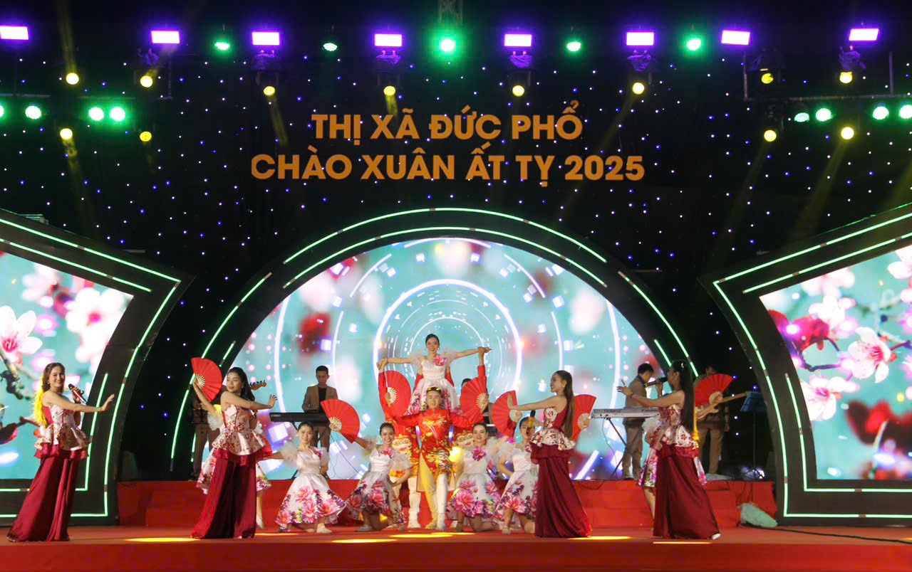 Thị xã Đức Phổ hân hoan chào đón năm mới