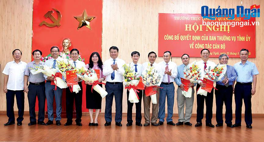 Đổi mới công tác cán bộ