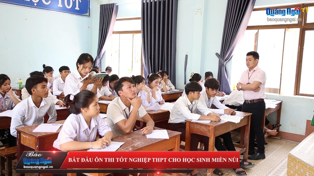 Video: Ôn thi tốt nghiệp THPT cho học sinh miền núi
